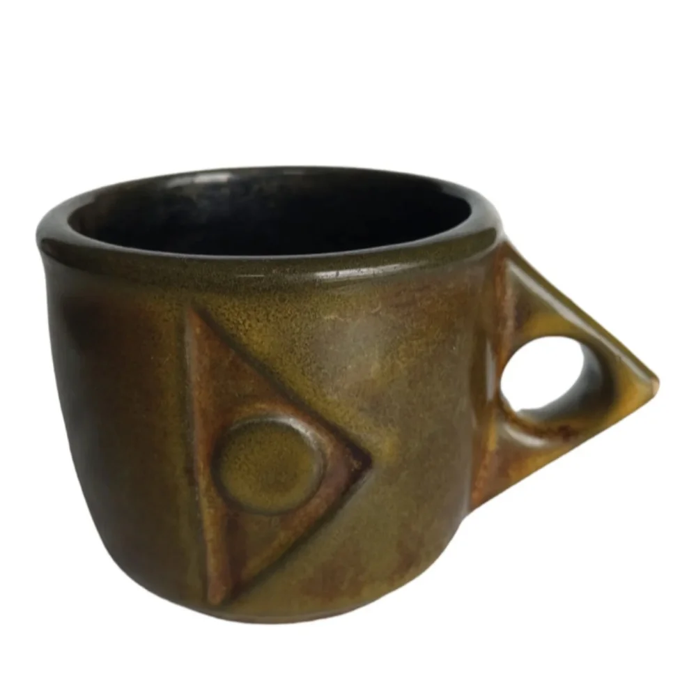 Vintage Coffee /Tea Mug Unique And Rare Made In Canada